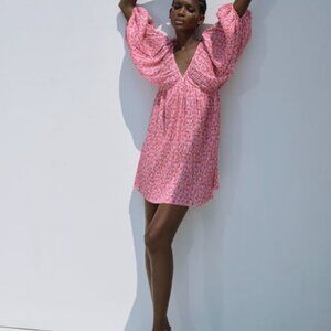 Zara Pink Floral Pleated V Neck Mini Dress - size large